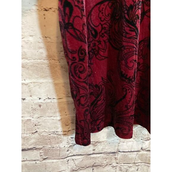 Catherines Velvet Top Womens 2X Cranberry Red Paisley Plus Stretch Pullover - Picture 12 of 13